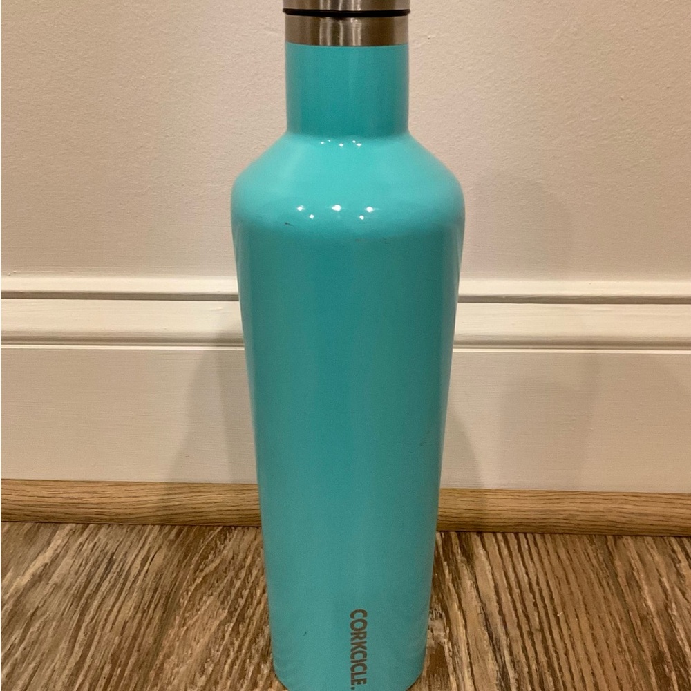 CORKCICLE CANTEEN INSULATED WINE WATER BOTTLE 25 OZ TURQUOISE